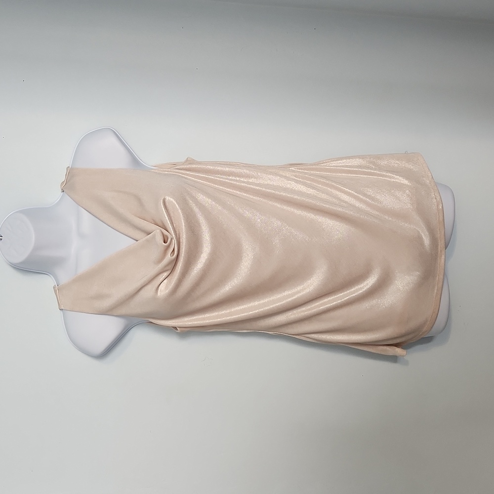 White House Black Market champagne cowl neck sleevless top. Sz M